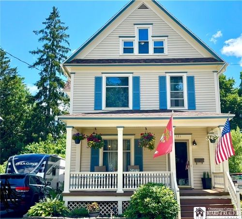 121 S 10th St, Olean, NY, 14760-3301 | Card Image