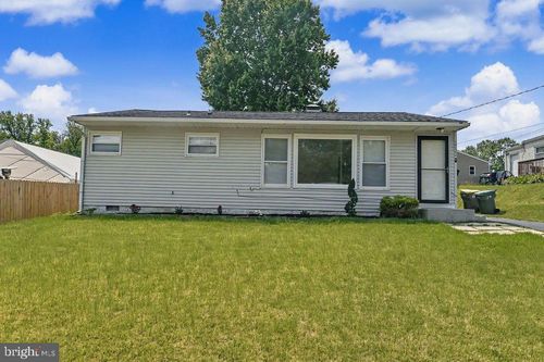 2402 Owen Dr, WILMINGTON, DE, 19808-4215 | Card Image