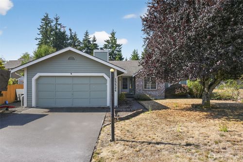 13526 Huntley Pl Nw, Silverdale, WA, 98383-8631 | Card Image