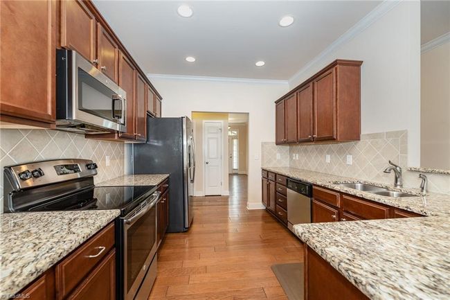 7070 Hanesbrook Cir, House other with 3 bedrooms, 2 bathrooms and null parking in Clemmons NC | Image 13