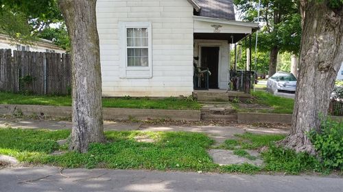 1602 W Jeffras Ave, Marion, IN, 46952-3347 | Card Image