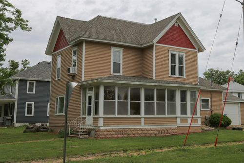 302 Woodbridge St, Nashua, IA, 50658-7778 | Card Image