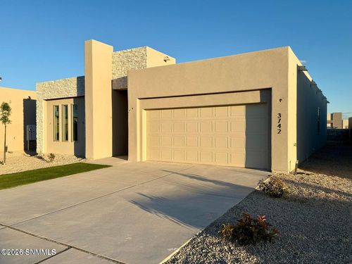 3742 Daybreak St, Las Cruces, NM, 88012-8087 | Card Image