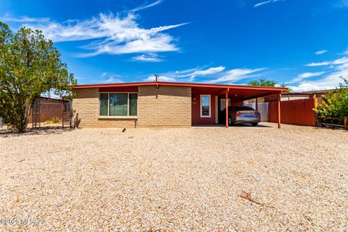 6525 E Nicaragua Dr, Tucson, AZ, 85730-2234 | Card Image