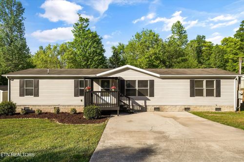 213 Loggers Ln, Clinton, TN, 37716-5272 | Card Image