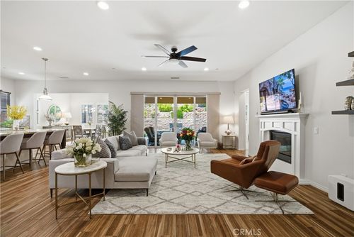 4977 Hydepark Dr, Agoura Hills, CA, 91301-5442 | Card Image