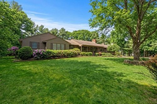 17 Gilmore Rd, North Easton, MA, 02356-2107 | Card Image