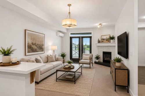 113-1005A Westmount Drive, Strathmore, AB, T1P0C3 | Card Image