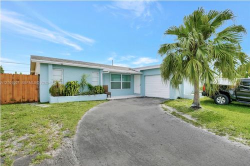 8960 Sunset Strip, Sunrise, FL, 33322-3738 | Card Image