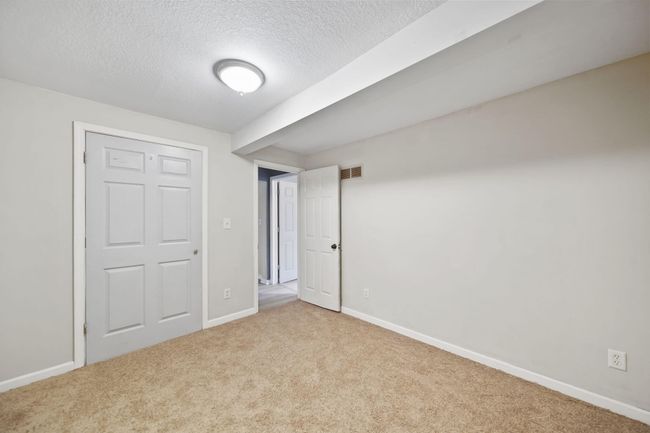 624 N Broad St, Home with 5 bedrooms, 3 bathrooms and 2 parking in Adrian MI | Image 15