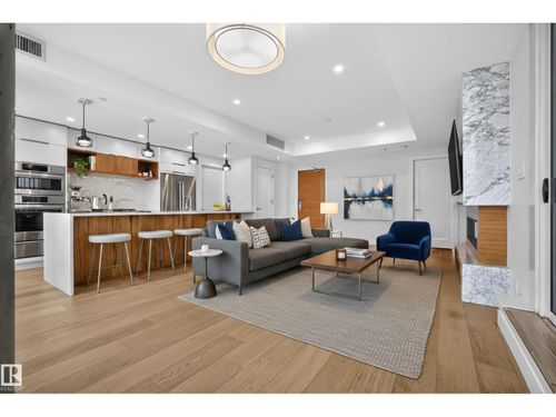 14105 W Block Dr Nw, Edmonton, AB, T5N1L5 | Card Image