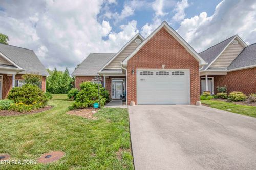 1651 Wisteria View Way, Knoxville, TN, 37914-9685 | Card Image