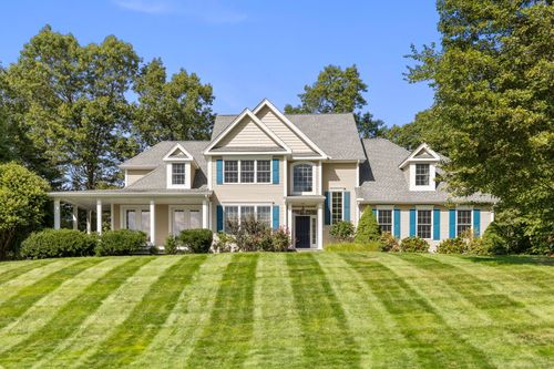 2 Monticello Cir, Ellington, CT, 06029-8300 | Card Image