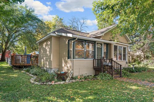 606 4th Avenue Ne, Waseca, MN, 56093 | Card Image