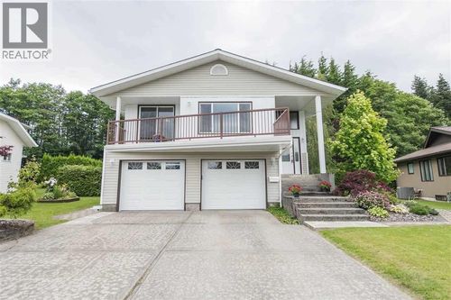 54 Smith St, Kitimat, BC, V8C2R5 | Card Image