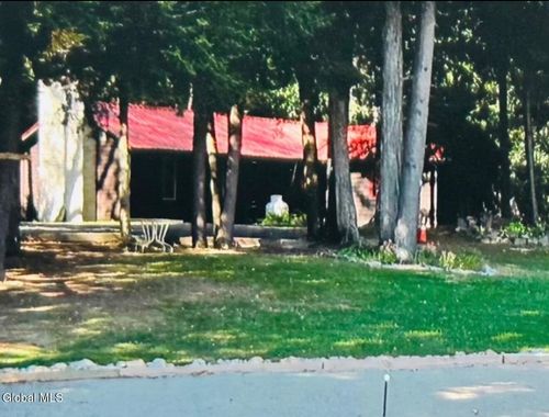 32 Gooseneck Rd, Brant Lake, NY, 12815-2527 | Card Image