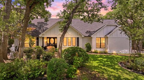 1809 Southpark Dr, Arlington, TX, 76013-4200 | Card Image