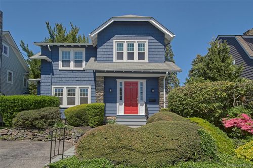42 Oakwood Ave, Rye, NY, 10580-3404 | Card Image