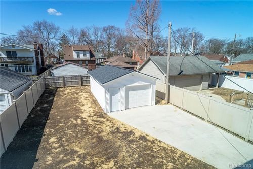 1850 21st St, Wyandotte, MI, 48192-3527 | Card Image