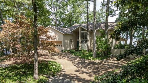 305 Keck Ln, Buchanan, TN, 38222-4257 | Card Image