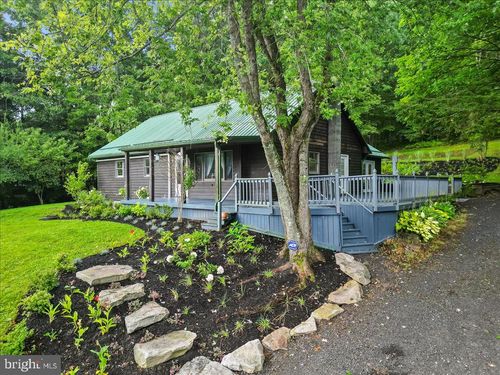 704 Old Crellin Rd, OAKLAND, MD, 21550-3007 | Card Image
