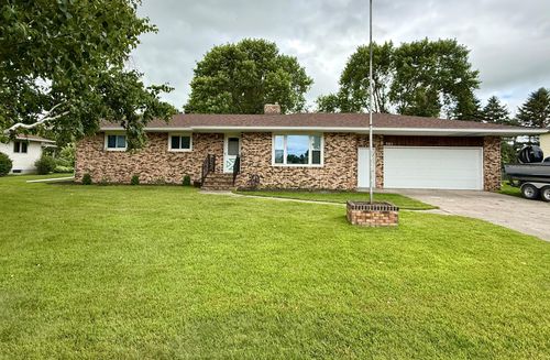 604 5th Ave Se, Barnesville, MN, 56514-3908 | Card Image