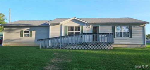 8 N Railroad St, Freeburg, IL, 62243-1021 | Card Image