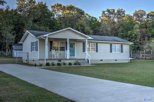 110 Willis Shavers St, Hollywood, AL, 35752-6140 | Card Image