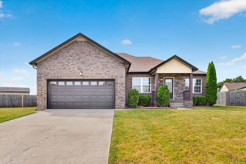 676 Crestone Ct, Clarksville, TN, 37042-1475 | Card Image