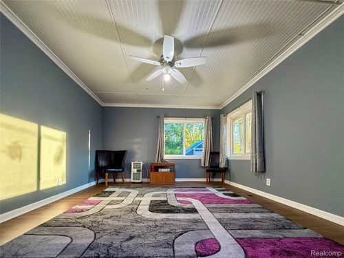 15430 Mapleridge St, Detroit, MI, 48205-3029 | Card Image