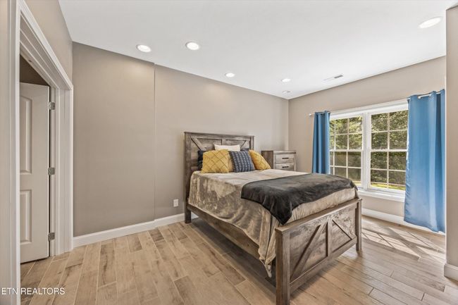 108 Center Park Ln, House other with 5 bedrooms, 5 bathrooms and 3 parking in Oak Ridge TN | Image 34