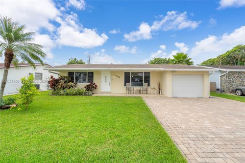 9770 Nw 25th St, Sunrise, FL, 33322-2708 | Card Image