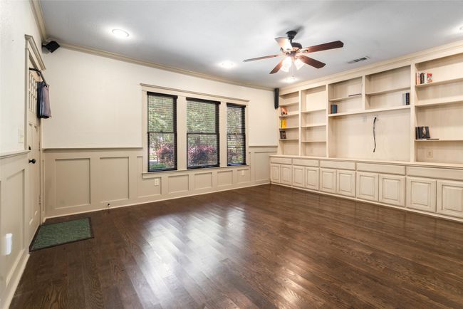 422 S Winnetka Ave, House other with 3 bedrooms, 2 bathrooms and null parking in Dallas TX | Image 9