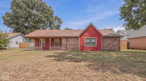 910 Mayfair Lane, Blytheville, AR, 72315 | Card Image