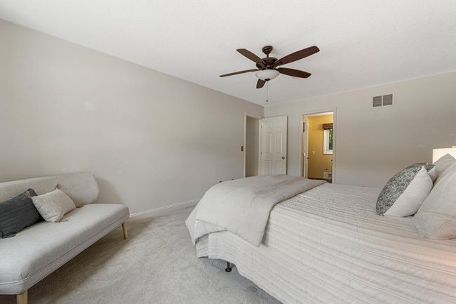 35 Main bedroom.jpg | Image 29