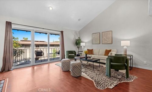 c-550 W Foothill Blvd, Monrovia, CA, 91016 | Card Image