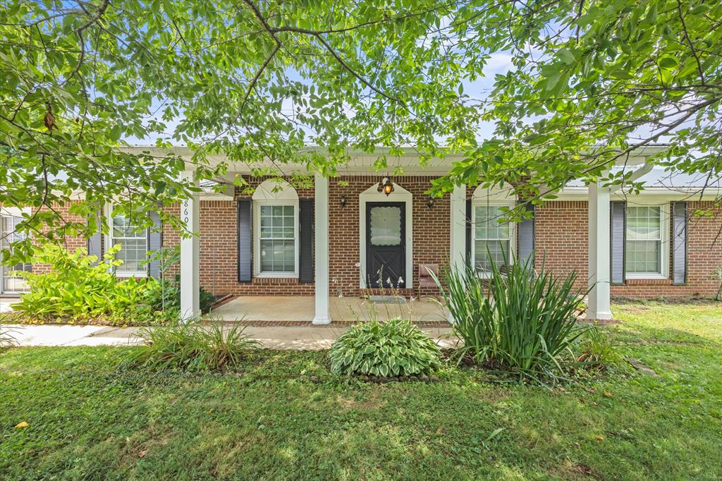 Shady Ln, Cookeville, TN 38501