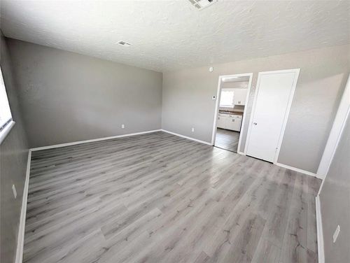 1025 Hoyt Avenue, Oklahoma City, OK, 73114 | Card Image