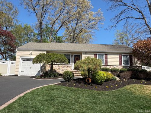 3 Norma Lane, Smithtown, NY, 11754 | Card Image