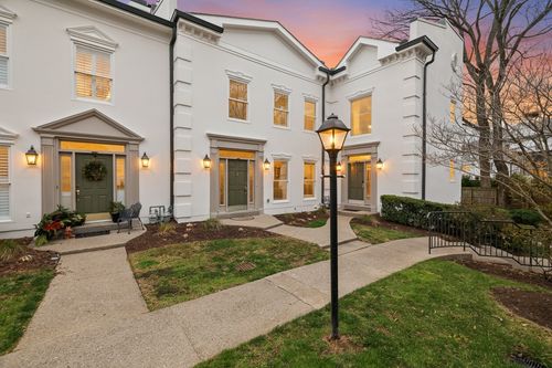 3033 Woodlawn Dr, Nashville, TN, 37215-1140 | Card Image