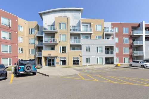 2432-604 E Lake Blvd Ne, Airdrie, AB, T4A0G6 | Card Image