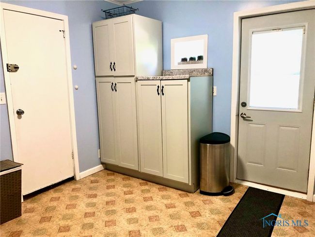 22915 W Walnut Ln, House other with 3 bedrooms, 2 bathrooms and 1 parking in Genoa OH | Image 30