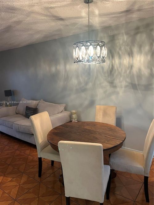 apt-303-4143 N Ocean Blvd, Fort Lauderdale, FL, 33308-6042 | Card Image
