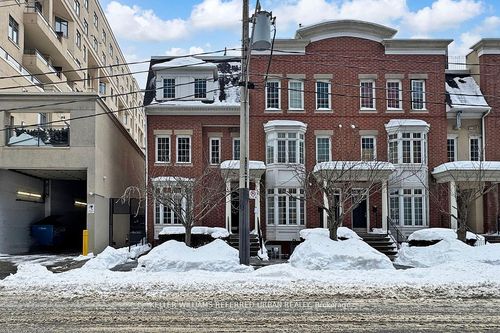 4A Portland St, Toronto, ON, M5V3N6 | Card Image