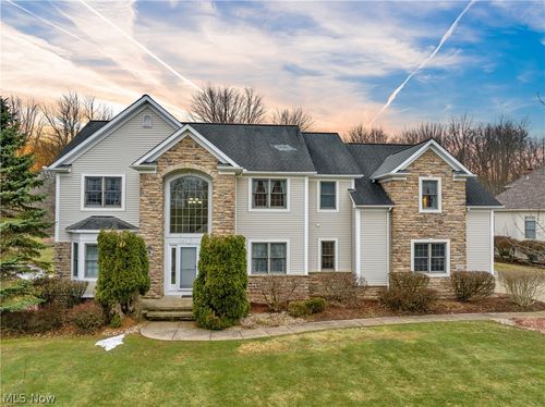 38595 Flanders Dr, Solon, OH, 44139-4671 | Card Image