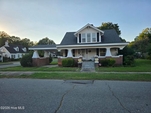 201 N Southerland St, Mount Olive, NC, 28365-1639 | Card Image