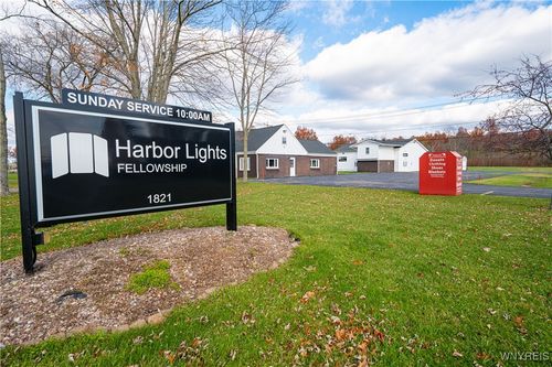 1821 Grand Island Blvd, Grand Island, NY, 14072-2171 | Card Image