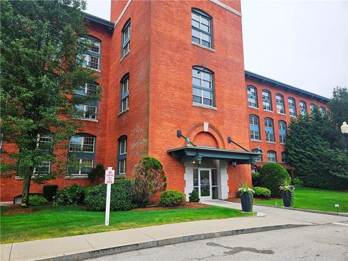 235-1 Tupperware Dr, North Smithfield, RI, 02896-6875 | Card Image