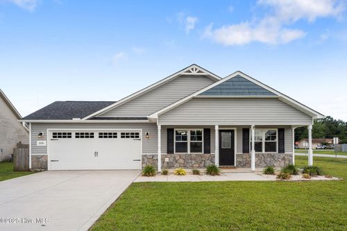 226 Breakwater Dr, Sneads Ferry, NC, 28460-1400 | Card Image
