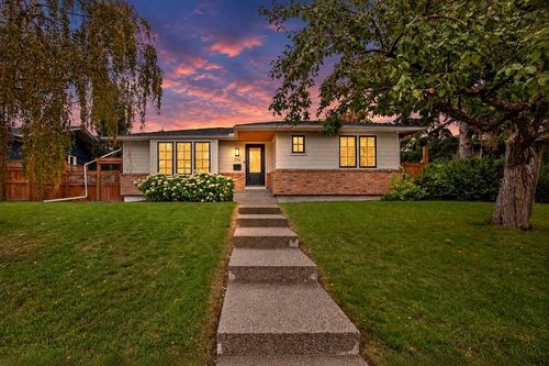 256 Westminster Dr Sw, Calgary, AB, T3C2T6 | Card Image